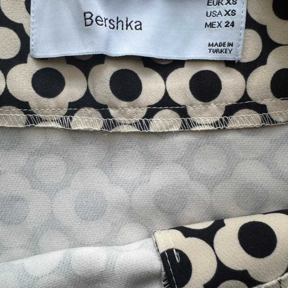 Beshka Mod Mini Skirt - Picture 2 of 3